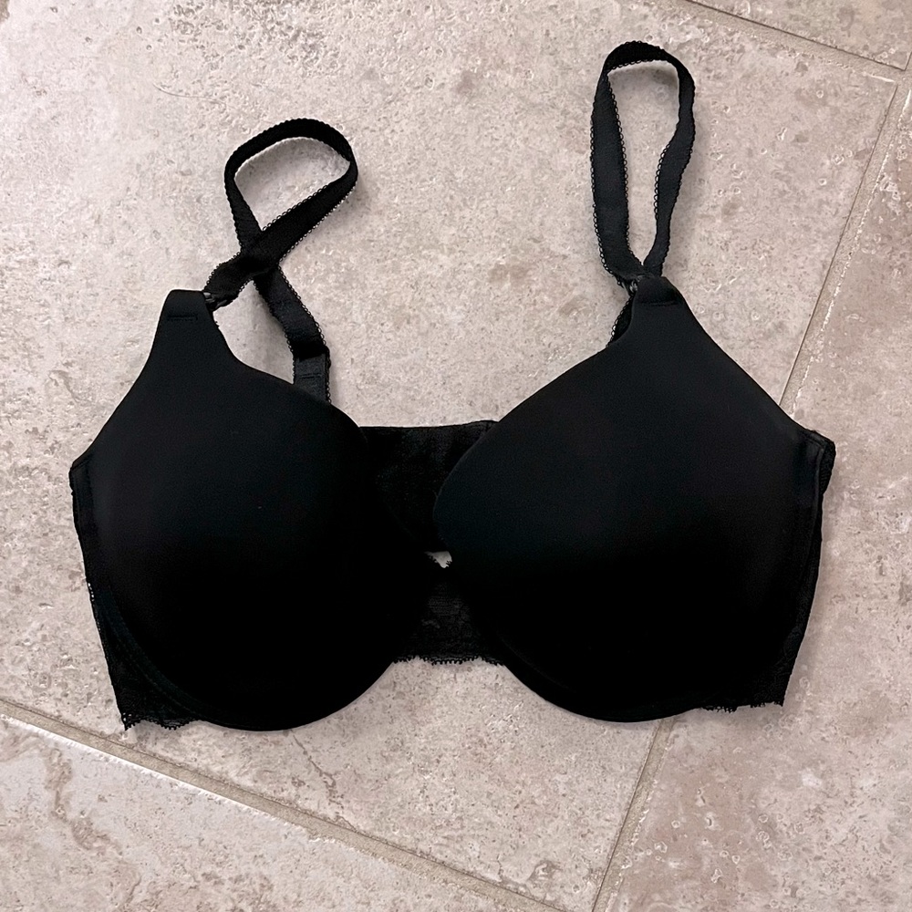 Motherhood Maternity black bra with lace back